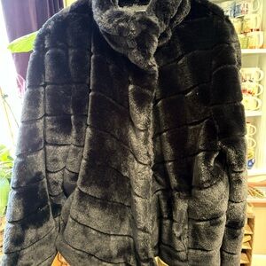 Cavalini Luxurious Black Faux Fur Coat